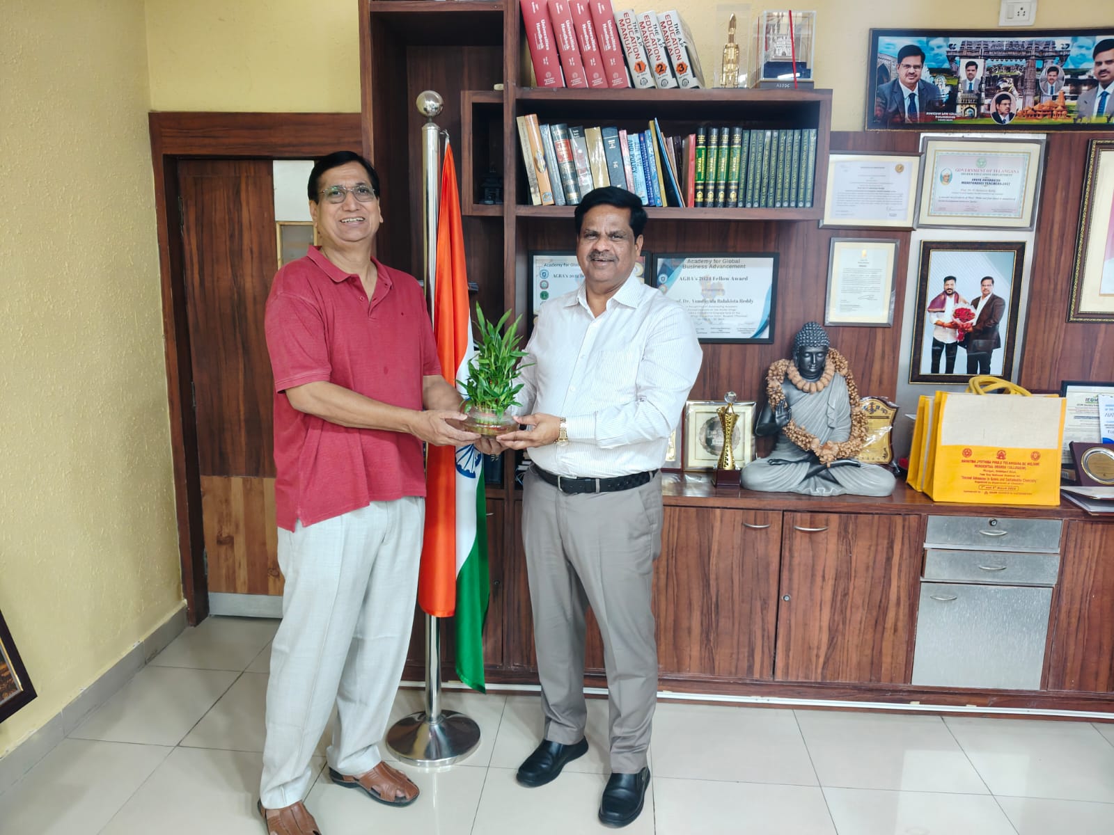  Dr Swarna Subba Rao, Former Surveyor General of India, met Prof V. Balakista Reddy on 17 April 2025, to discuss the relevance of Techno Parks for farming communities
