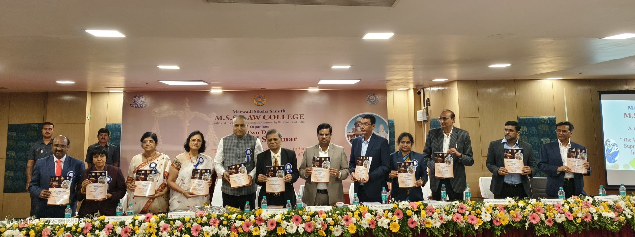 Prof. V. Balakista Reddy was the Distinguished Guest at the inaugural ceremony of the National Seminar on 